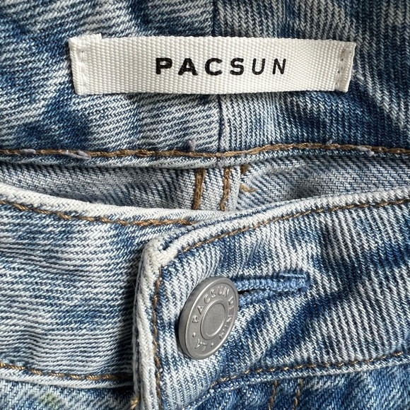 Pacsun Light Wash Distressed Ripped High Waist Mom Jeans Women’s Size 28/6 - Picture 4 of 7